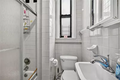 2476 Arthur Avenue, Bronx, NY 10458 - Photo 26