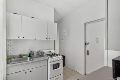 2476 Arthur Avenue, Bronx, NY 10458 - Photo 24