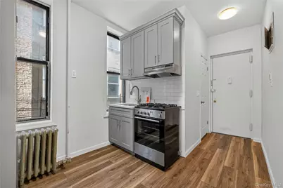 2476 Arthur Avenue, Bronx, NY 10458 - Photo 18