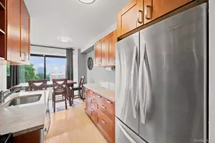 33-65 14th St, Astoria, NY 11106 - Photo 8