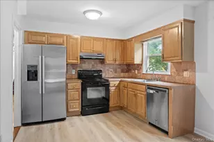 284 Park Ave, Harrison, NY 10528 - Photo 12