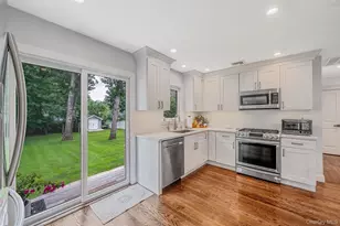 8 Gedney Ave, Smithtown, NY 11787 - Photo 8