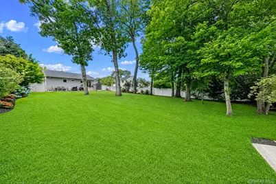 8 Gedney Avenue, Smithtown, NY 11787 - Photo 18