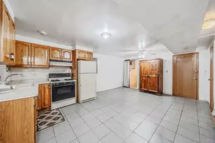 1610 Paulding Ave, Bronx, NY 10462 - Photo 24