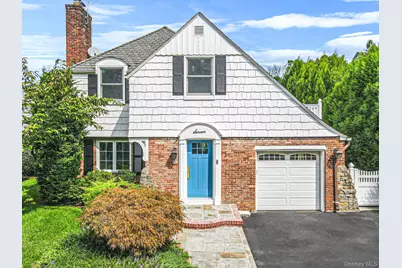7 Highmeadow Road, Manhasset, NY 11030 - Photo 1