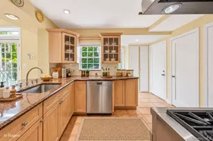 7 Highmeadow Rd, Manhasset, NY 11030 - Photo 10
