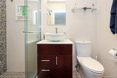 11 Stanford Court #B, Wantagh, NY 11793 - Photo 16