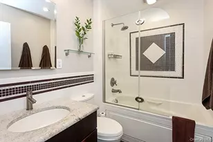 11 Stanford Ct, Wantagh, NY 11793 - Photo 14