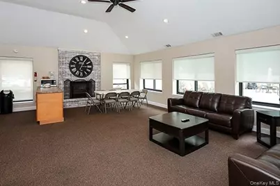11 Stanford Court #B, Wantagh, NY 11793 - Photo 22