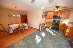 2297 Girard Pl, Merrick, NY 11566 - Photo 6