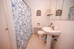 2297 Girard Pl, Merrick, NY 11566 - Photo 14