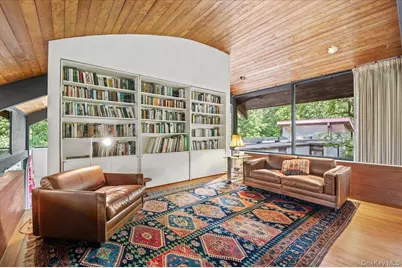 347 Duck Pond Road, Locust Valley, NY 11560 - Photo 16