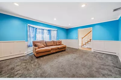 15 Jamar Lane, Ronkonkoma, NY 11779 - Photo 8