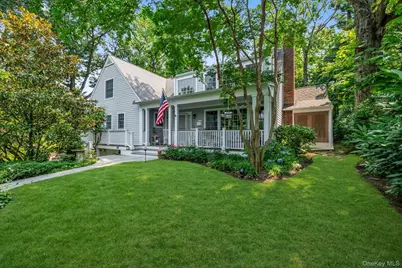 4 Sunset Lane, Port Washington, NY 11050 - Photo 1