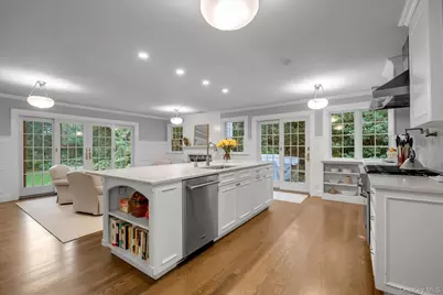 4 Sunset Lane, Port Washington, NY 11050 - Photo 12