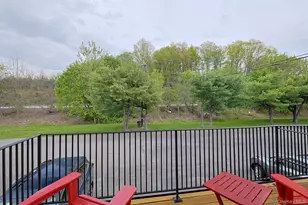 204 Parr Meadow Dr, Newburgh, NY 12550 - Photo 22