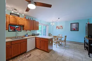 204 Parr Meadow Dr, Newburgh, NY 12550 - Photo 12