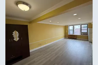 83-45 Vietor Ave #5D, Elmhurst, NY 11373 - Photo 6