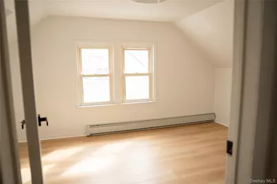 586 Stratford Road, Baldwin, NY 11510 - Photo 20