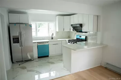 586 Stratford Road, Baldwin, NY 11510 - Photo 12
