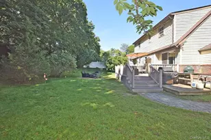 90 Cornell Dr, Smithtown, NY 11787 - Photo 22
