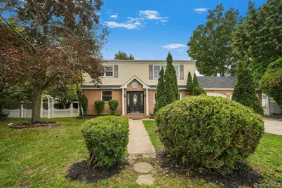 1565 10th Street, West Babylon, NY 11704 - Photo 2