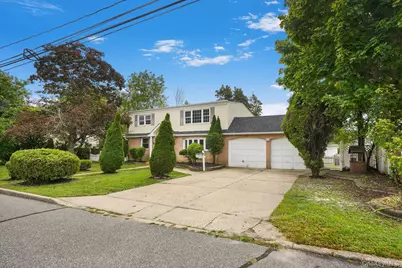 1565 10th Street, West Babylon, NY 11704 - Photo 4