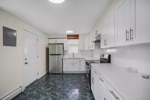 1565 10th St, West Babylon, NY 11704 - Photo 8