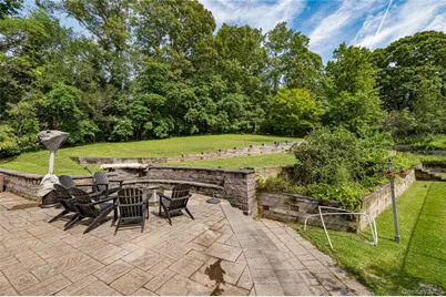 37 Buckingham Drive, Dix Hills, NY 11746 - Photo 20