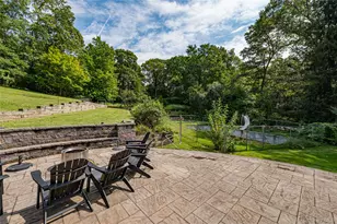 37 Buckingham Dr, Dix Hills, NY 11746 - Photo 22
