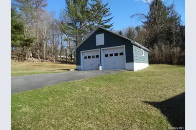 8 Jones Terrace, Woodbourne, NY 12788 - Photo 2