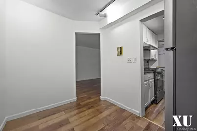 43-10 Kissena Boulevard #2, Flushing, NY 11355 - Photo 4