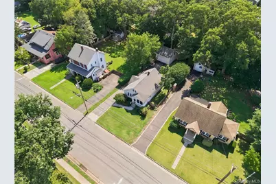 56 Washington Avenue, Amityville, NY 11701 - Photo 36
