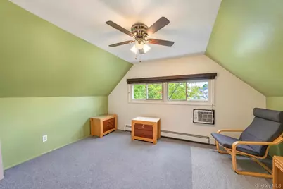 35 Meeting Lane, Hicksville, NY 11801 - Photo 14