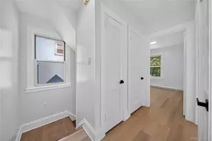 37 Jayson Ave, Great Neck, NY 11021 - Photo 16