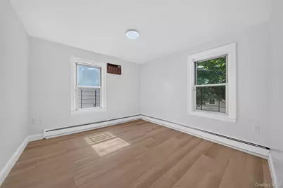 37 Jayson Avenue, Great Neck, NY 11021 - Photo 18