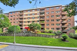 100 Diplomat Dr, Mount Kisco, NY 10549 - Photo 2