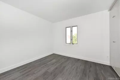 7627 175th Street, Fresh Meadows, NY 11366 - Photo 22