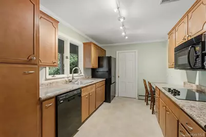 10 Oak Bend Road, Poughkeepsie, NY 12603 - Photo 12