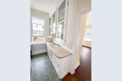 33 Virginia, Poughkeepsie, NY 12601 - Photo 2