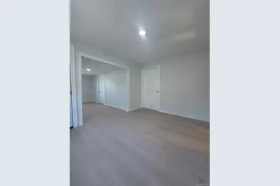 249 N Macquesten Parkway Floor #2, Mount Vernon, NY 10550 - Photo 8