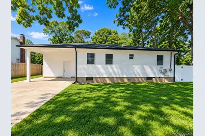 220 Moriches Avenue, Mastic, NY 11950 - Photo 16