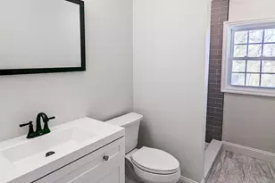 13 Woodland Ln, Huntington, NY 11743 - Photo 12