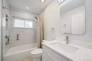90 Twin Ln N, Wantagh, NY 11793 - Photo 6