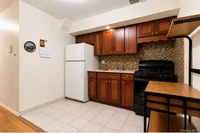 3121 46th Street, Astoria, NY 11103 - Photo 10