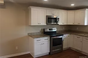17 Bank St, Walden, NY 12586 - Photo 4