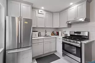 147-49 Charter Rd, Briarwood, NY 11435 - Photo 4