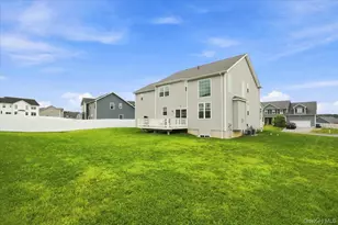 16 Kensington Ln, Poughkeepsie, NY 12603 - Photo 6