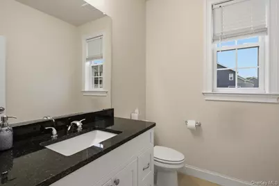 16 Kensington Lane, Poughkeepsie, NY 12603 - Photo 30