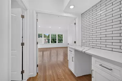 26 Hamlet Drive, Hauppauge, NY 11788 - Photo 16